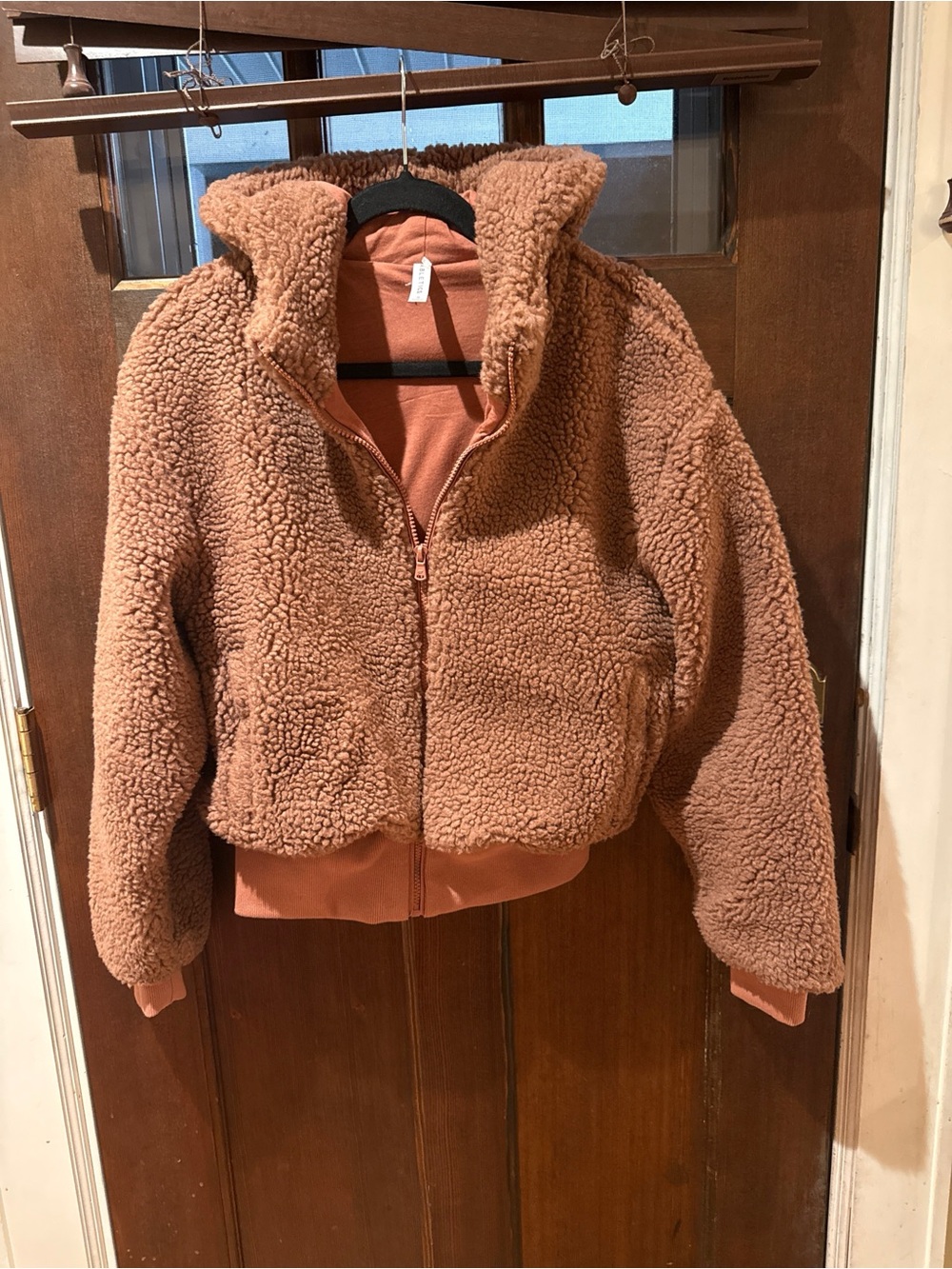 Fabletics Cropped Teddy Zip Jacket - Rust Brown -Brand NWOT 21” PTP - Picture 2 of 5